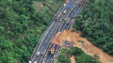 广东梅大高速路面塌陷事故，已致36人死亡